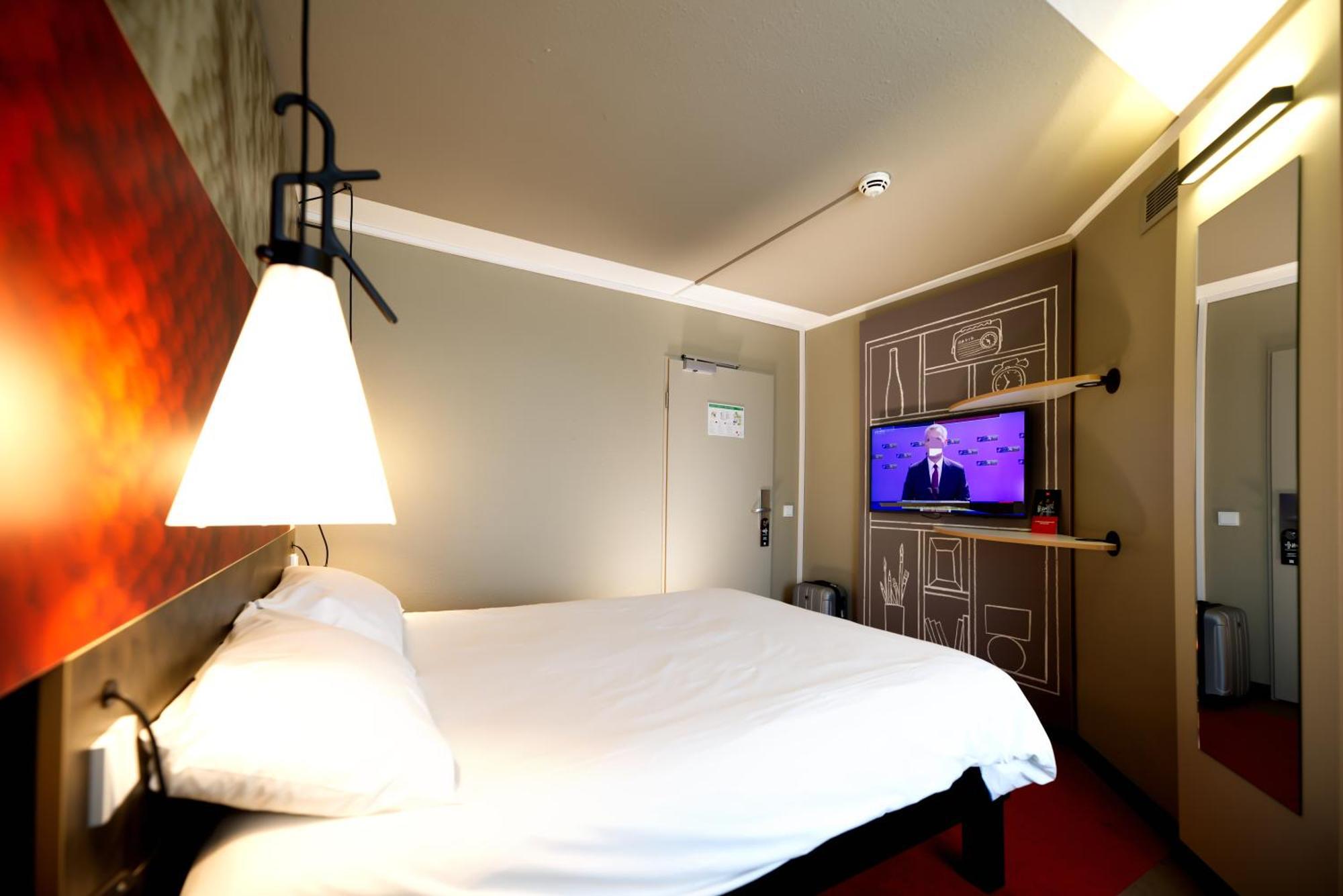 Ibis Koeln Centrum Exterior photo