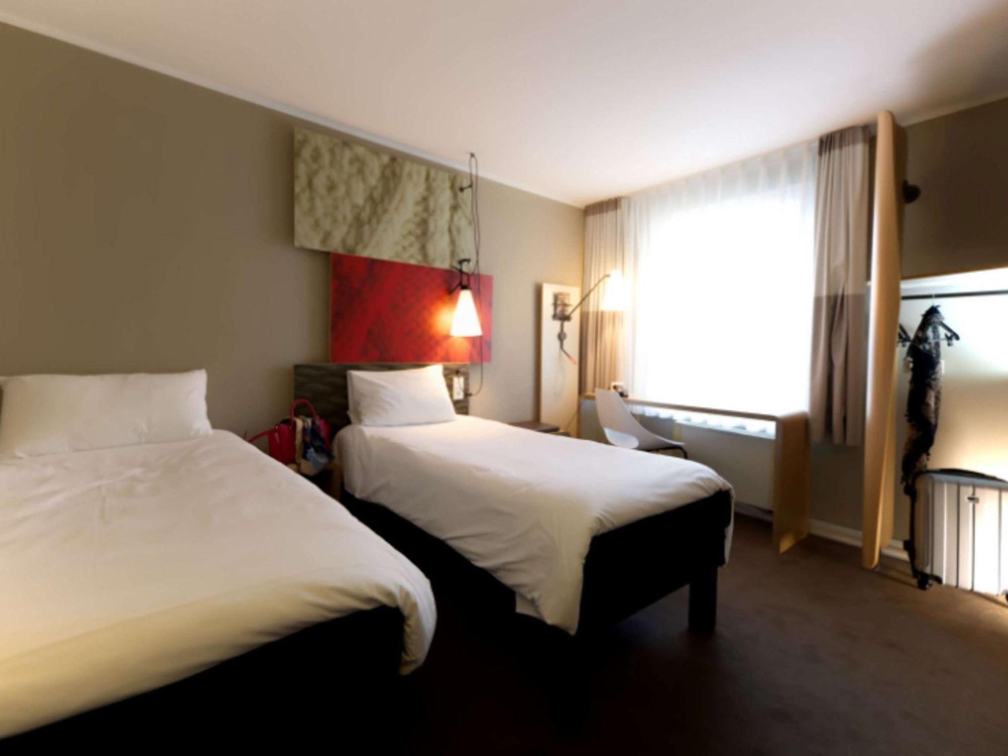 Ibis Koeln Centrum Exterior photo