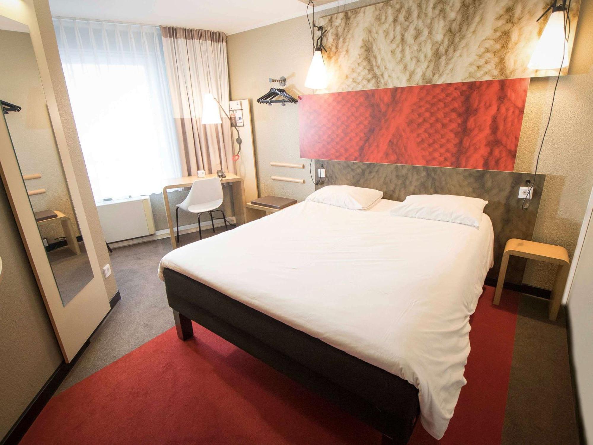 Ibis Koeln Centrum Exterior photo