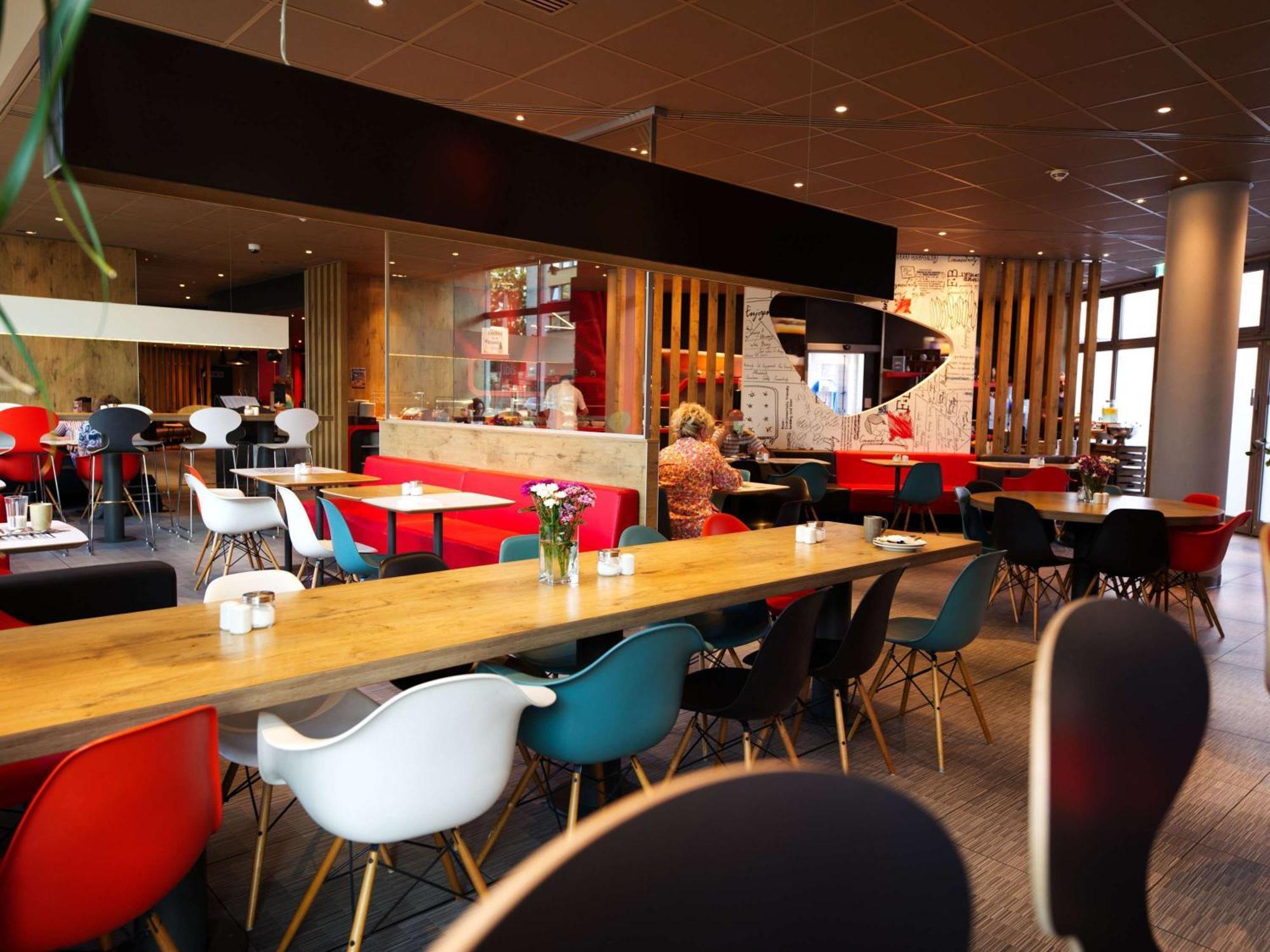 Ibis Koeln Centrum Exterior photo