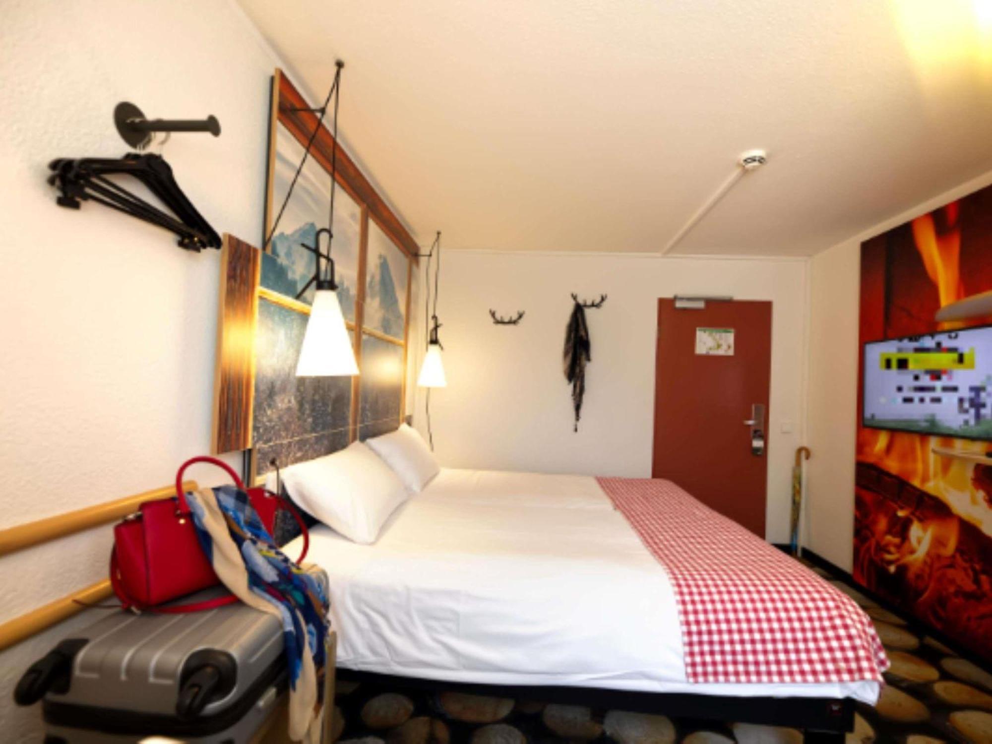 Ibis Koeln Centrum Exterior photo