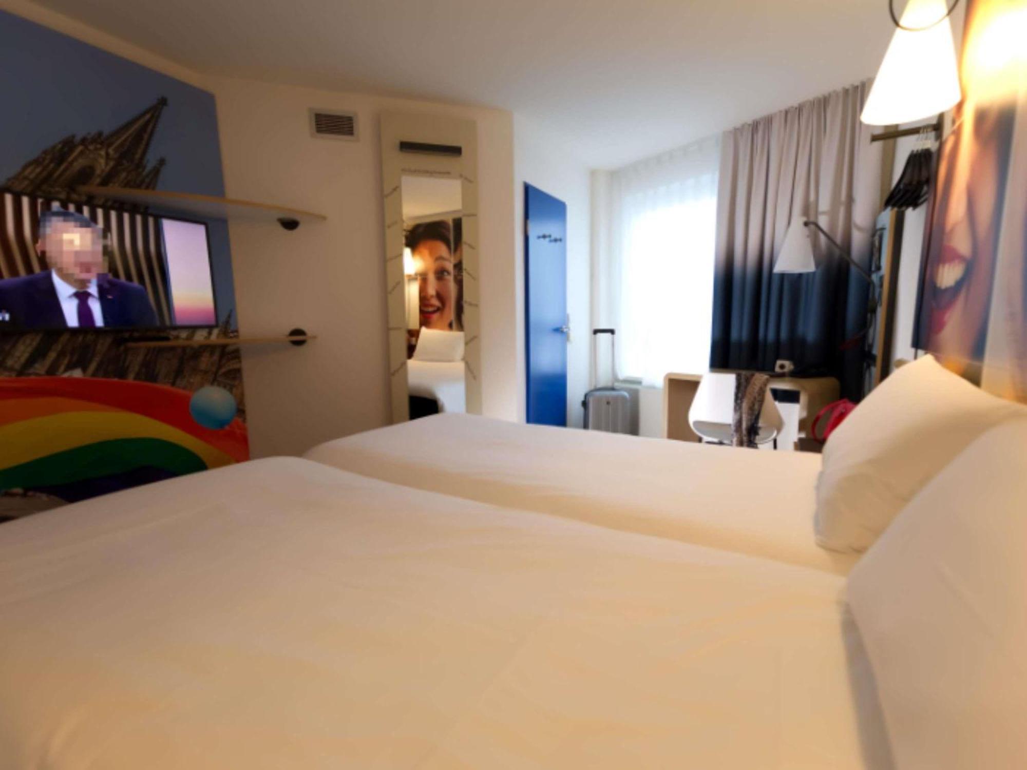 Ibis Koeln Centrum Exterior photo