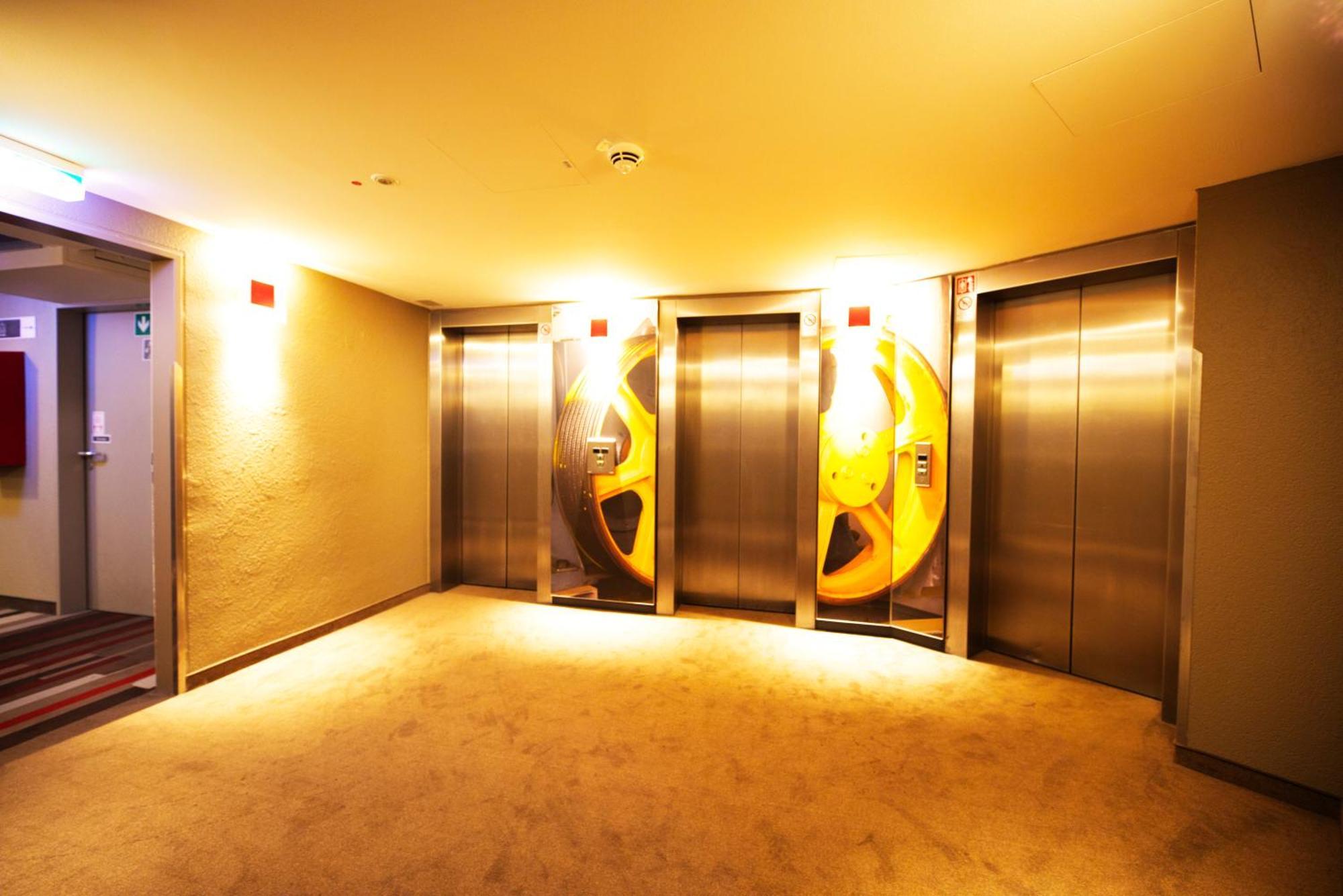 Ibis Koeln Centrum Exterior photo